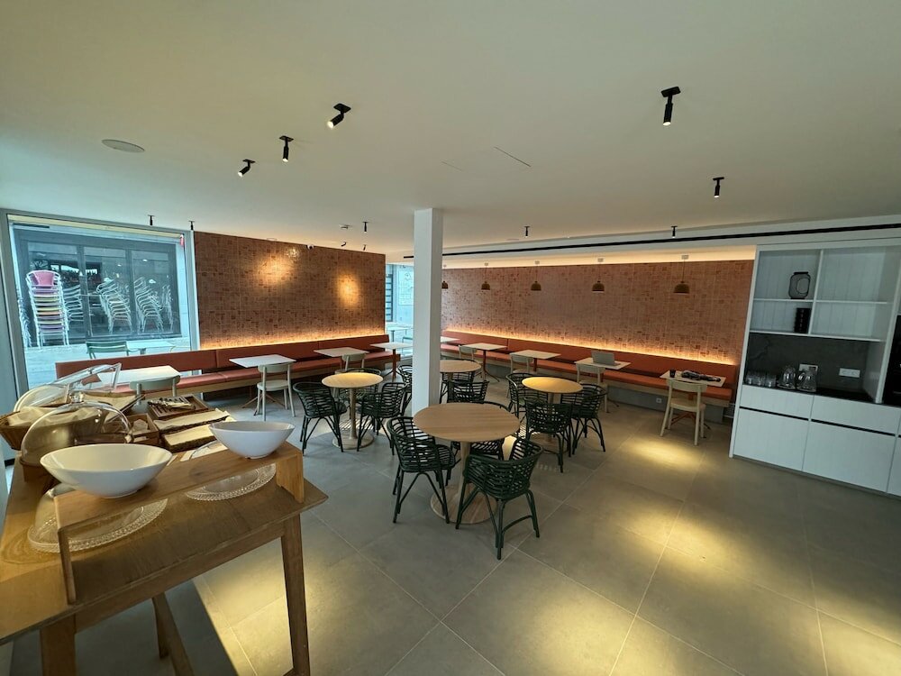 Фото Alenti Sitges Hotel