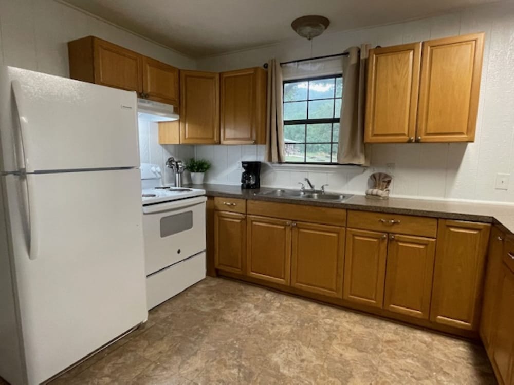 Фото Thunderbird Resort & Event Center