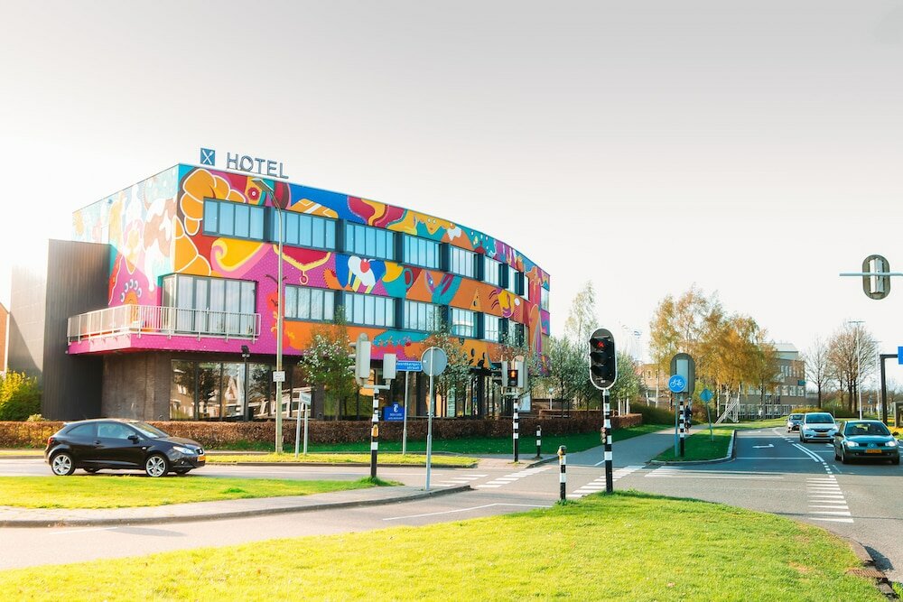 Фото отеля 1