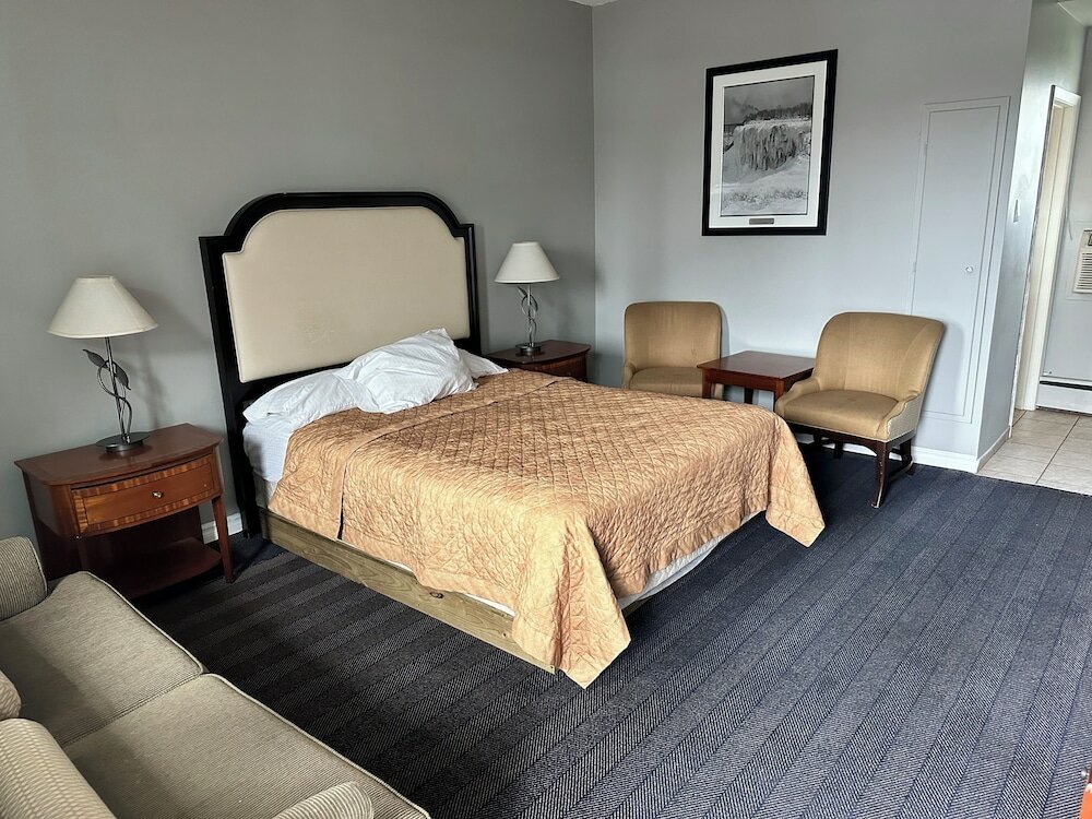 Фото Rainbow Motor Inn - by the Falls