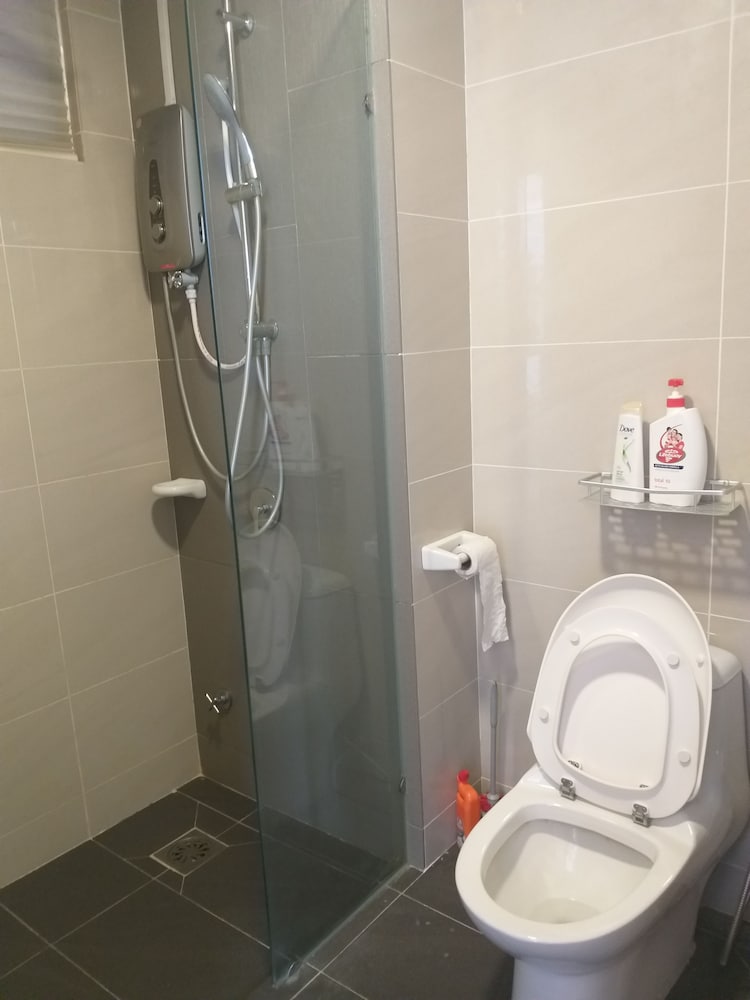 Фото Raffles Suites Homestay