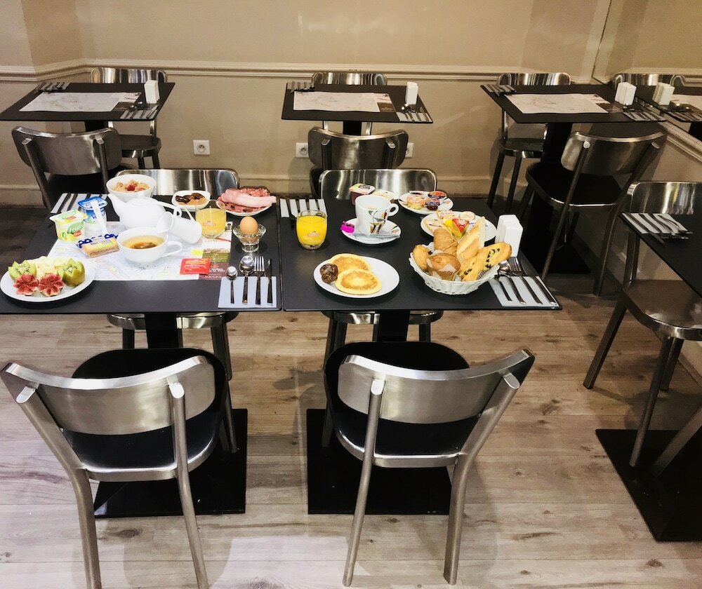 Фото Hotel Cecyl