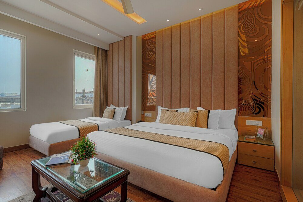 Фото отеля 2