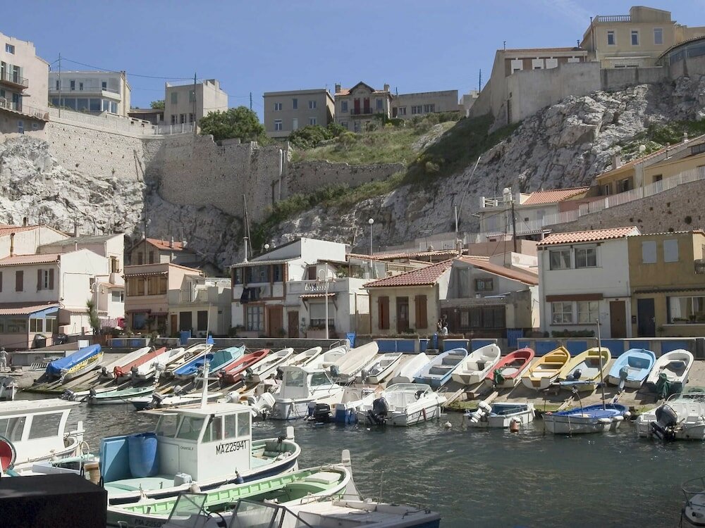 Фото Ibis Marseille Centre Préfecture