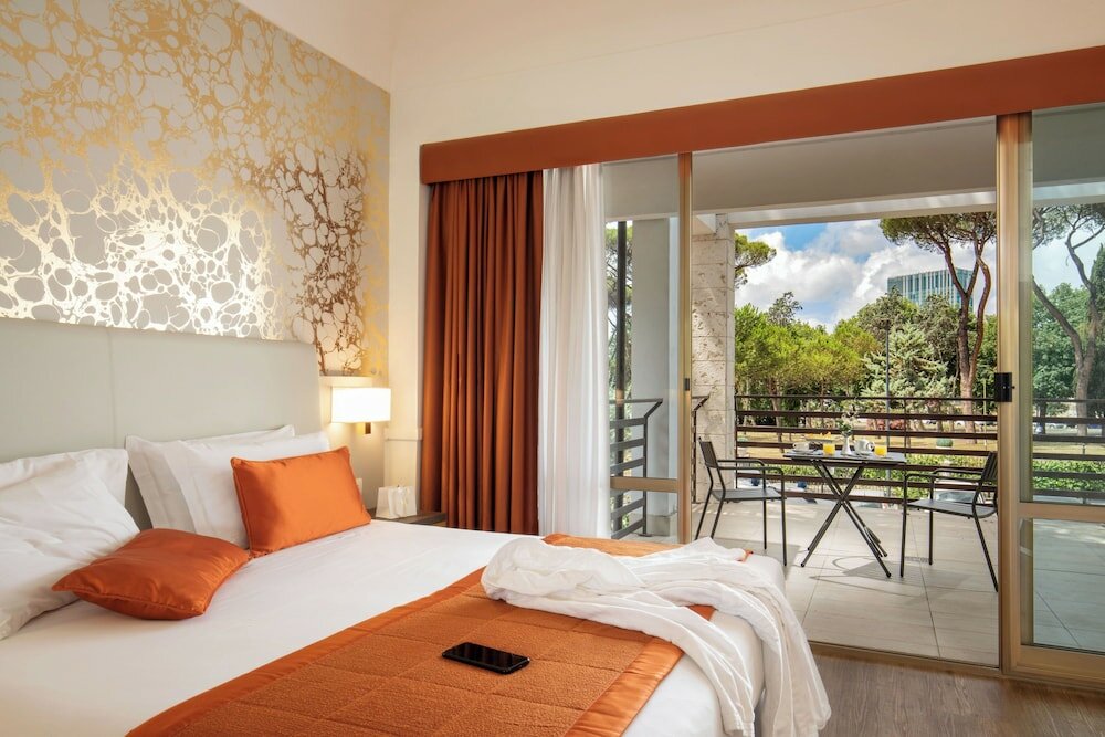 Фото Hotel Shangri-La Roma