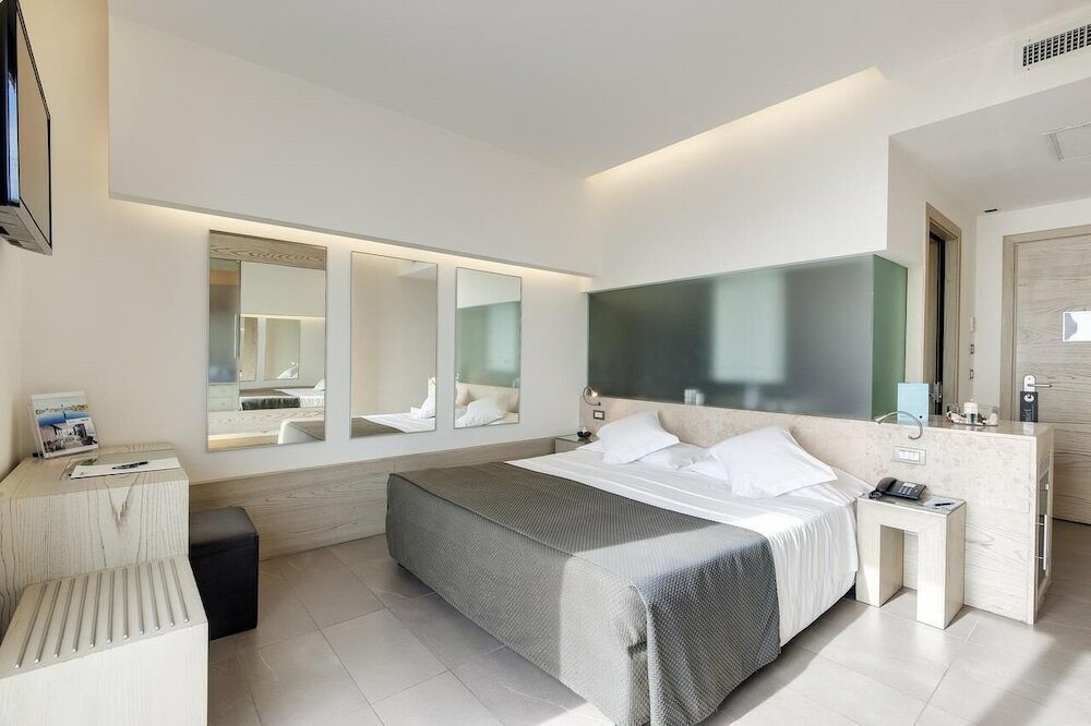 Фото Smy Aran Blu Roma Mare