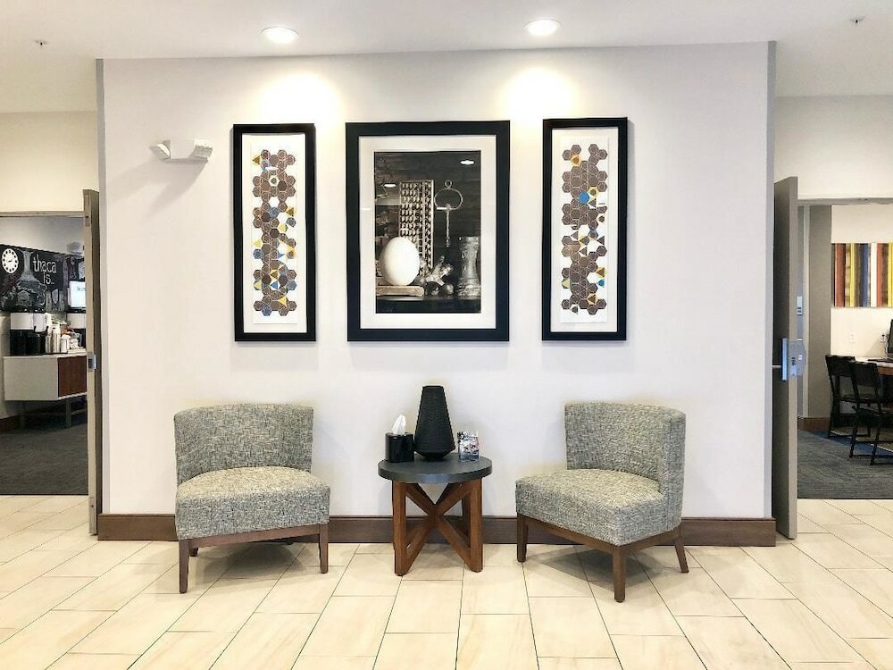 Фото Holiday Inn Express & Suites Ithaca, an Ihg Hotel