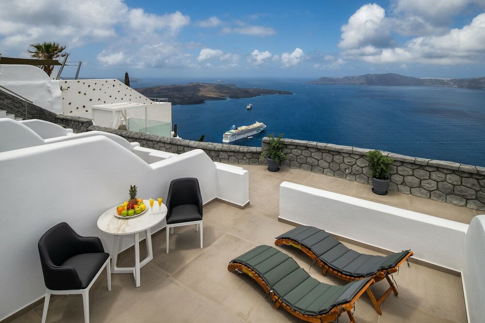 Фото Aura Suites