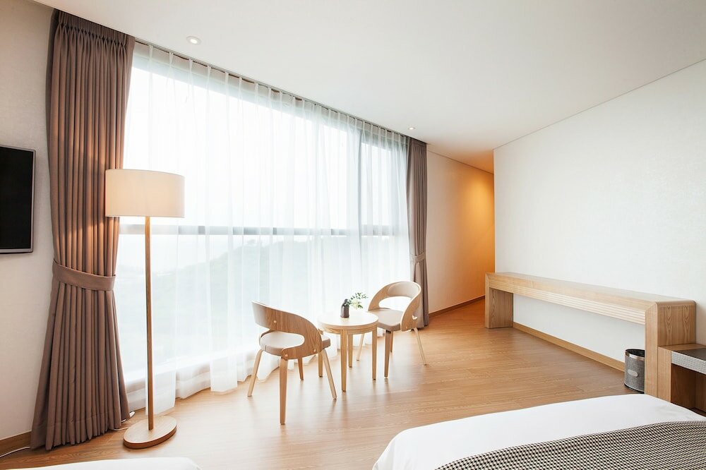 Фото You Us Hotel