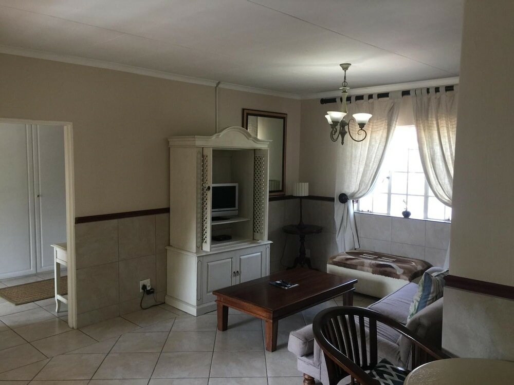 Фото Summerview Guest Lodge