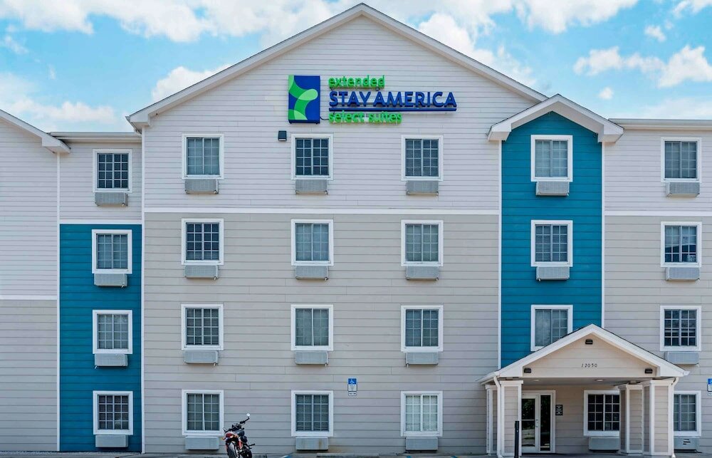 Фото WoodSpring Suites Pensacola Northeast