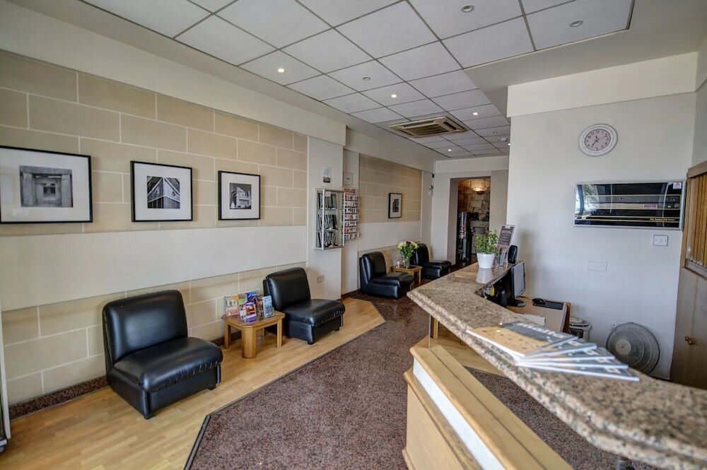 Фото Sliema Chalet Hotel