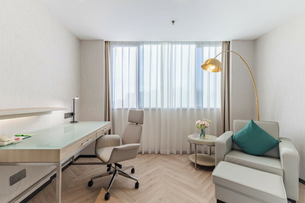 Фото Holiday Inn Shanghai Vista