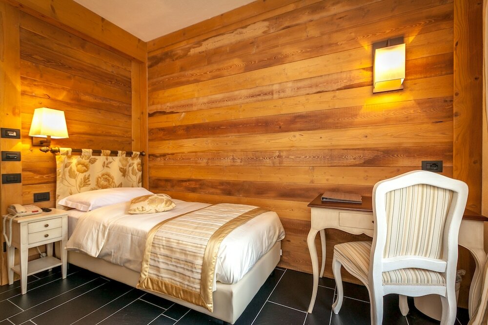 Фото Hotel Lo Scoiattolo