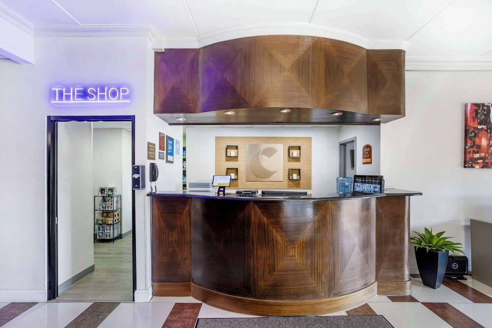 Фото Comfort Inn Edgewater on Hudson River