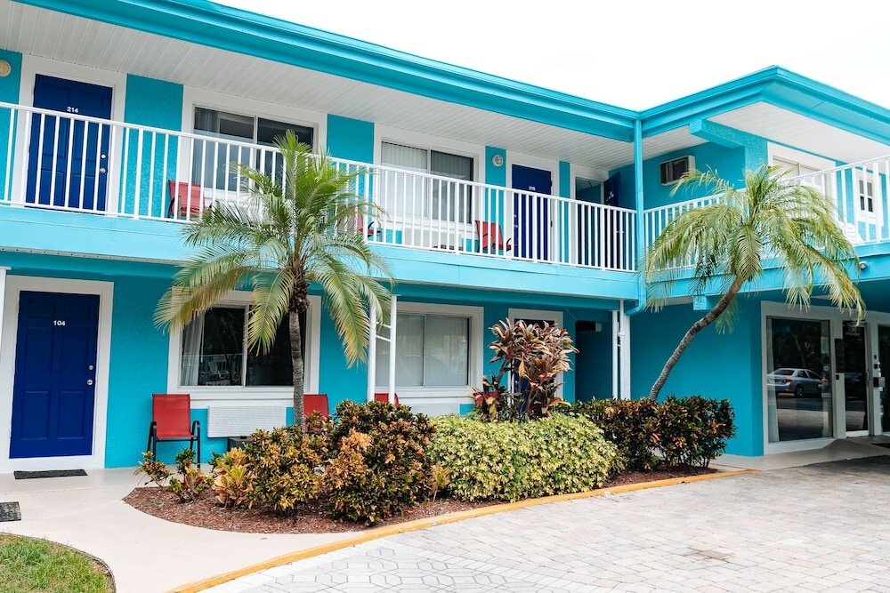 Фото отеля 1