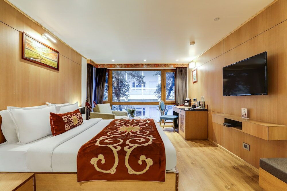 Фото Summit Swiss Heritage Hotel & SPA