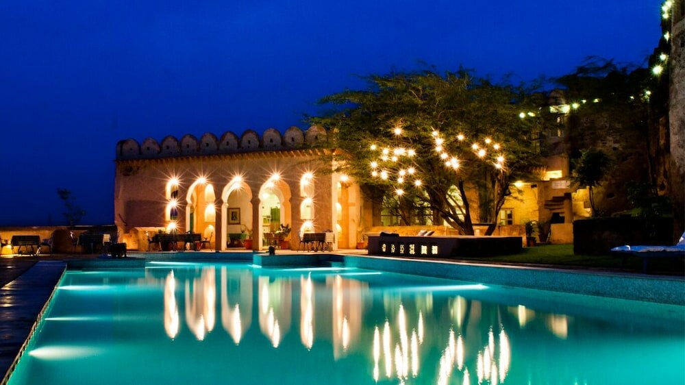 Фото Neemrana's - Hill Fort - Kesroli