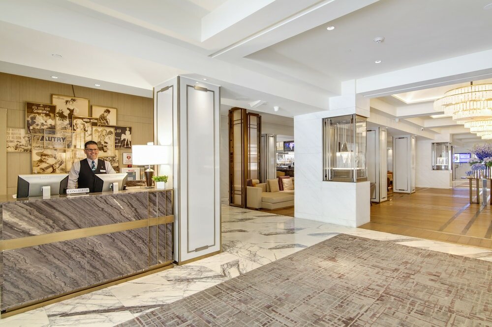 Фото Sheraton Universal Hotel