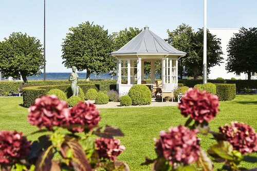 Внешний вид отеля Kurhotel Skodsborg в Скодсборге, фото 5