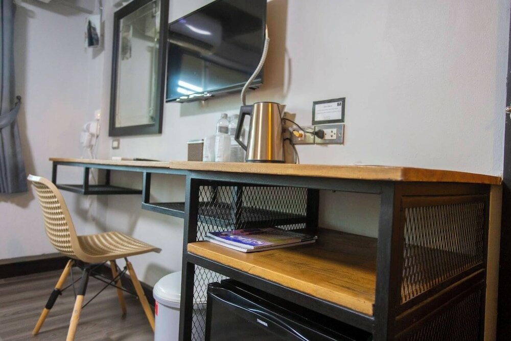 Фото Pimpimarn Beach Hotel