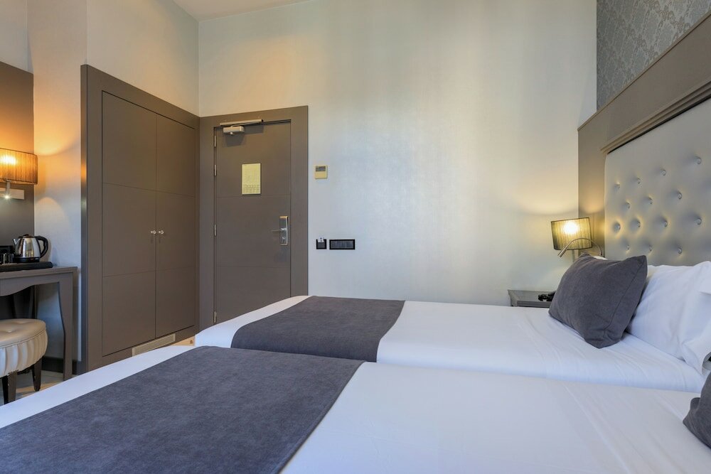 Фото Hotel Ciutadella Barcelona