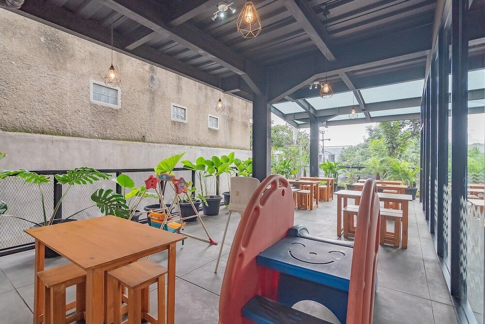 Фото RedDoorz Premium @ Hotel Hebat