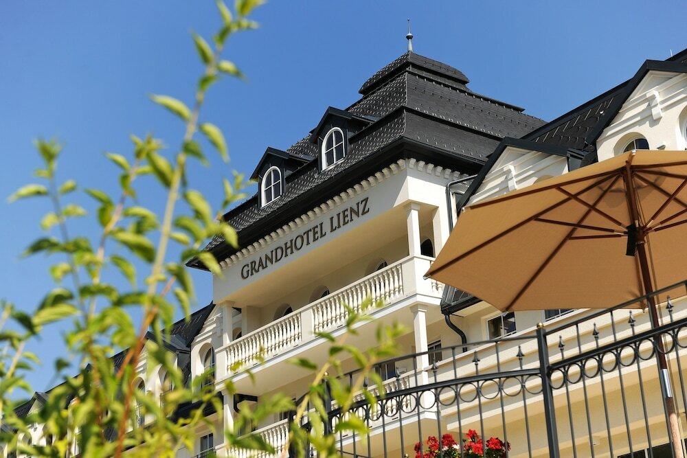 Фото Grandhotel Lienz
