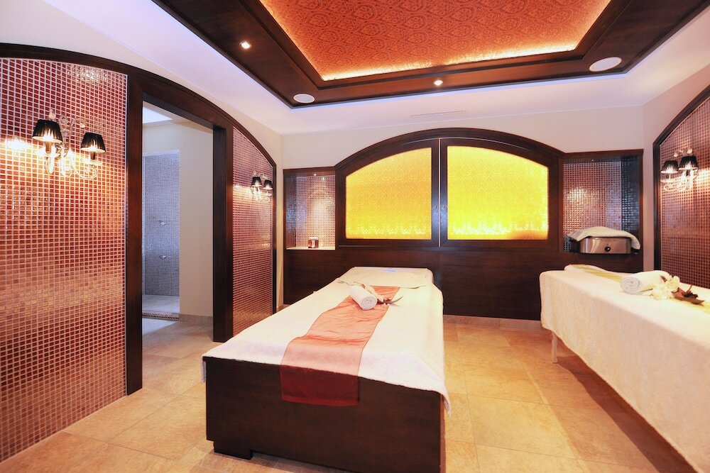 Фото Grandhotel Lienz