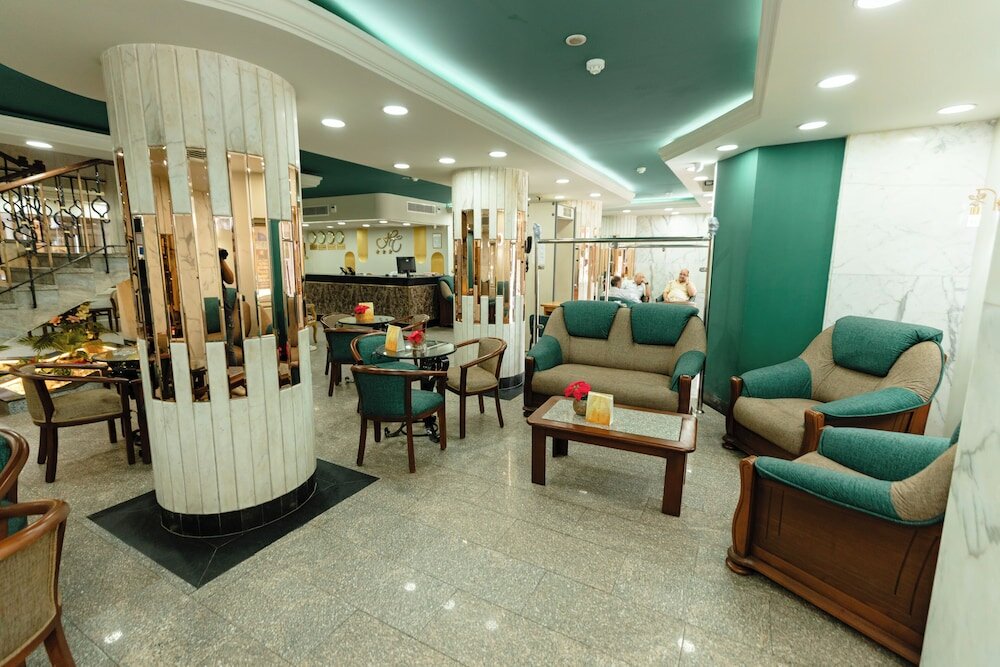 Фото Happy City Hotel