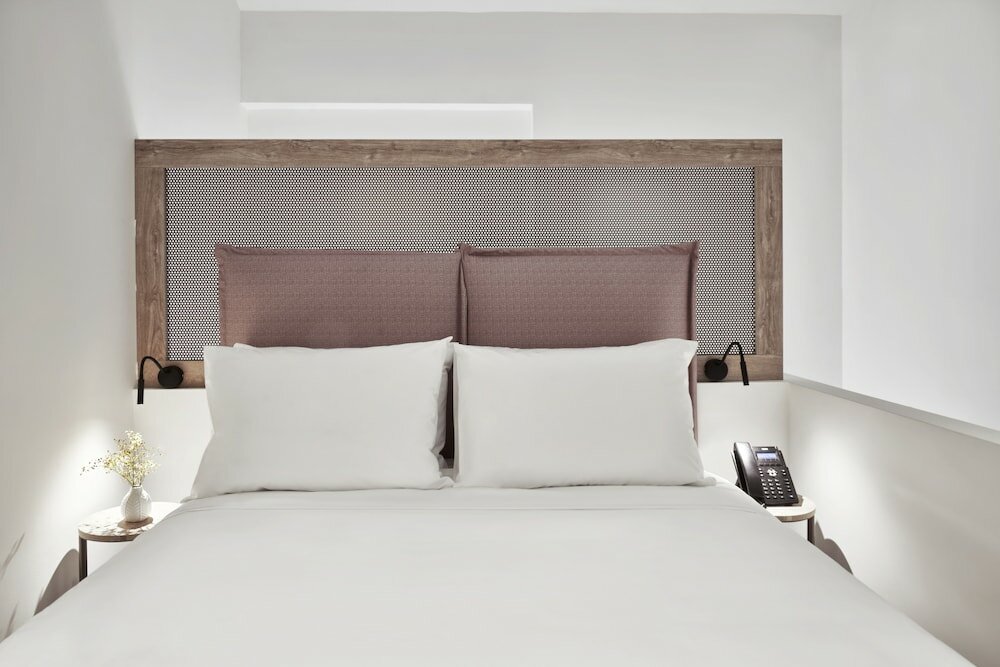 Фото Nlh Monastiraki - Neighborhood Lifestyle Hotels