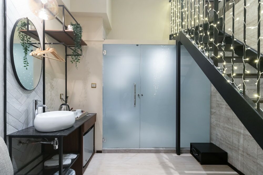 Фото Harbour Ville Hotel Hamilton - Lavender