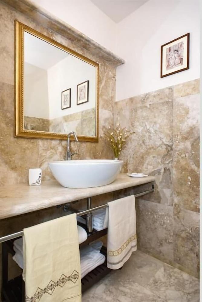 Фото Relais dei Mercanti B&b and Suites