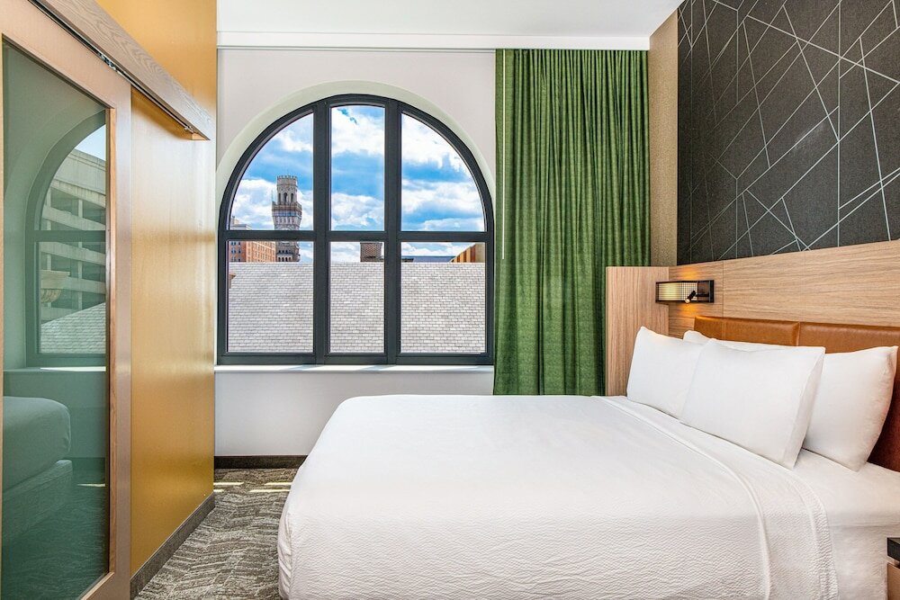 Фото SpringHill Suites by Marriott Baltimore Downtown Convention Center Area