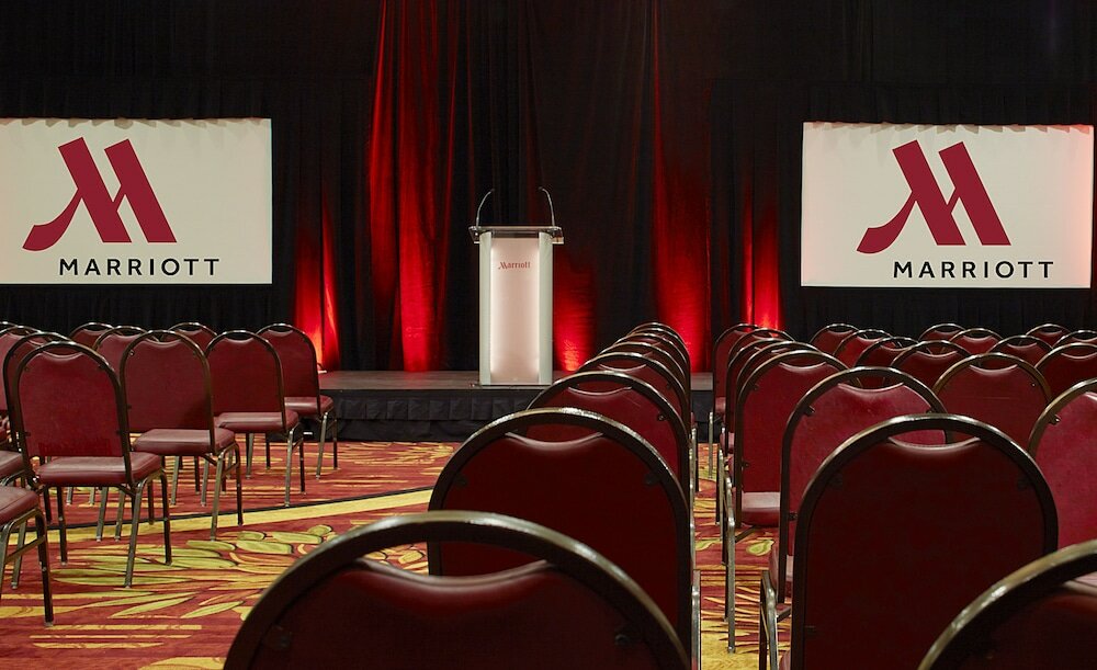 Фото Marriott Columbus Northwest