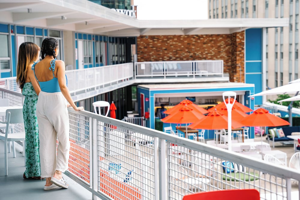 Фото Unscripted Durham