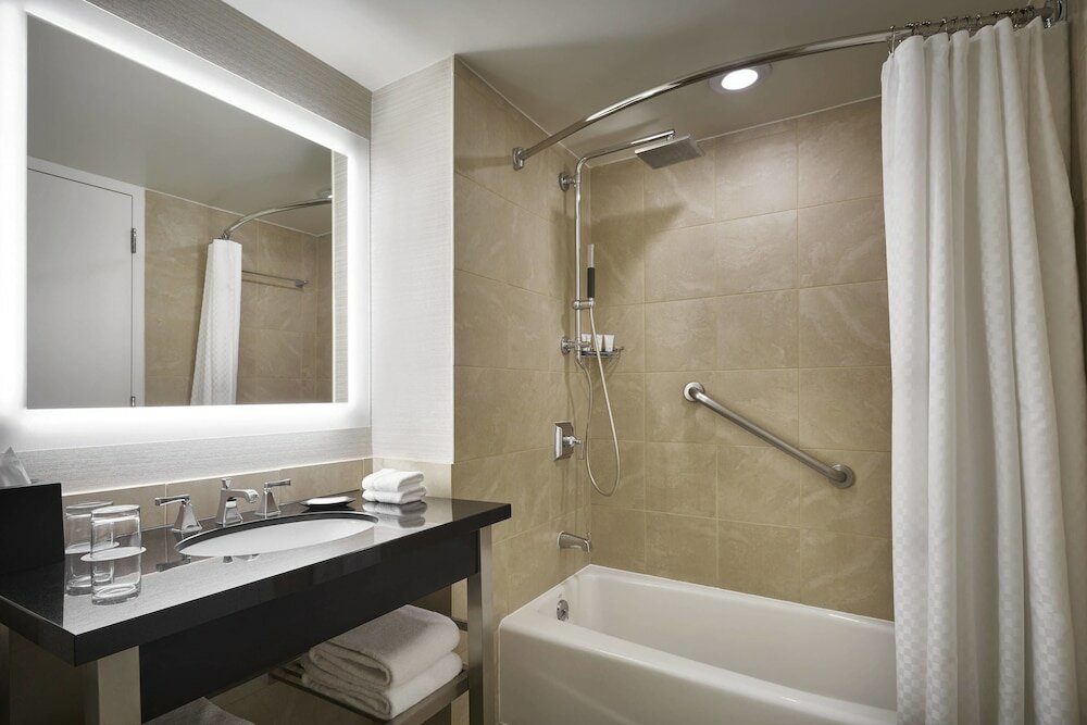 Фото The Westin Alexandria Old Town