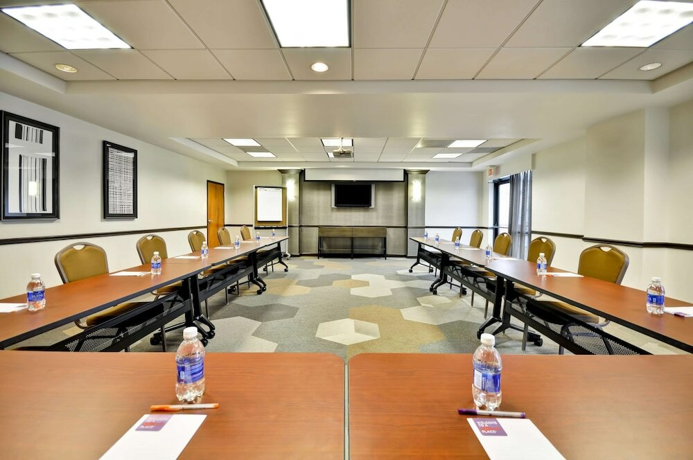 Фото Hyatt Place Tampa Airport/Westshore