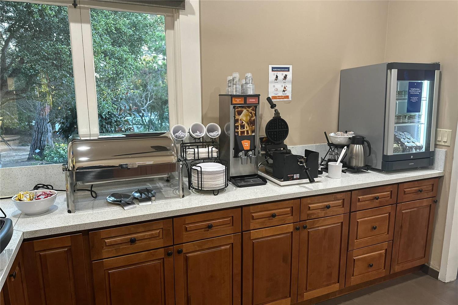 Фото Comfort Inn Monterey Peninsula Airport