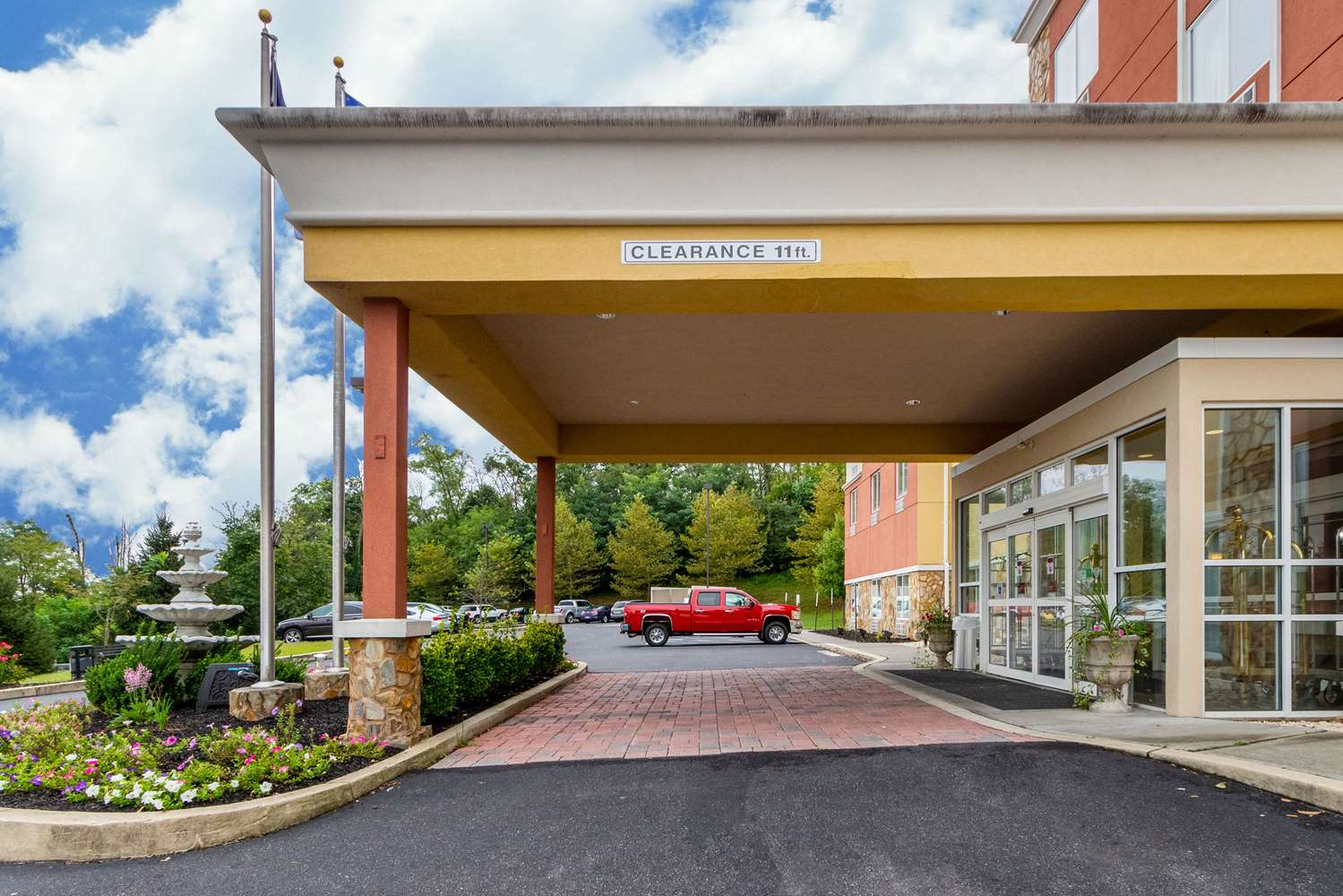 Фото Comfort Suites Near Gettysburg Battlefield Visitor Center