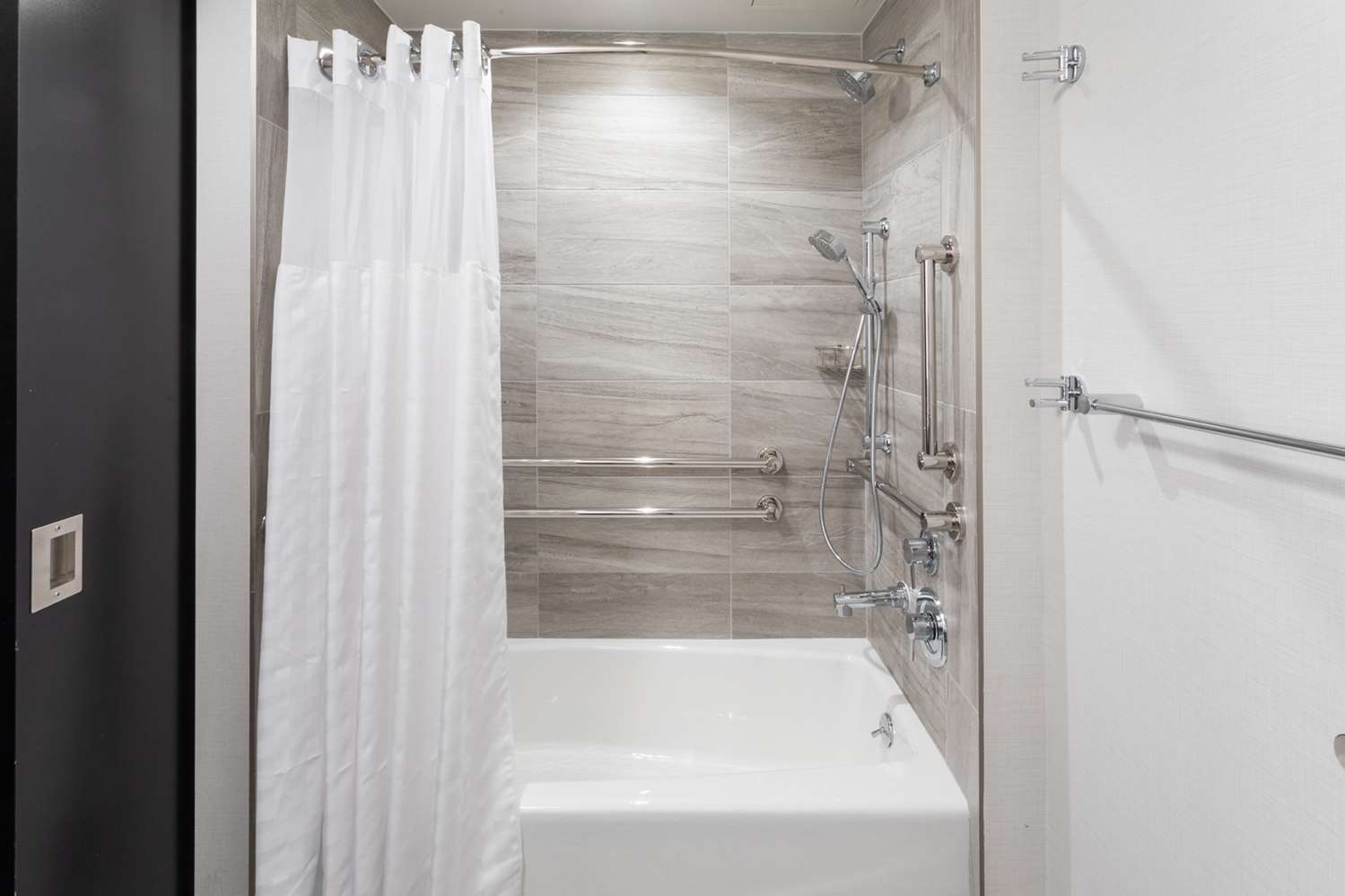 Фото Doubletree by Hilton New York Times Square South