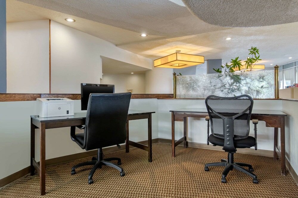 Фото Отель Quality Inn Denver Downtown