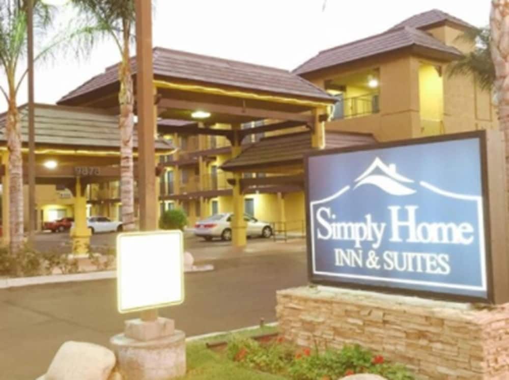 Фото Simply Home Inn & Suites