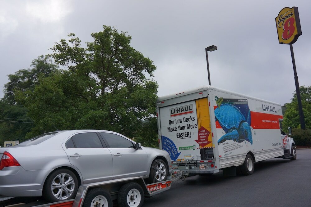 Фото Super 8 by Wyndham Delmont