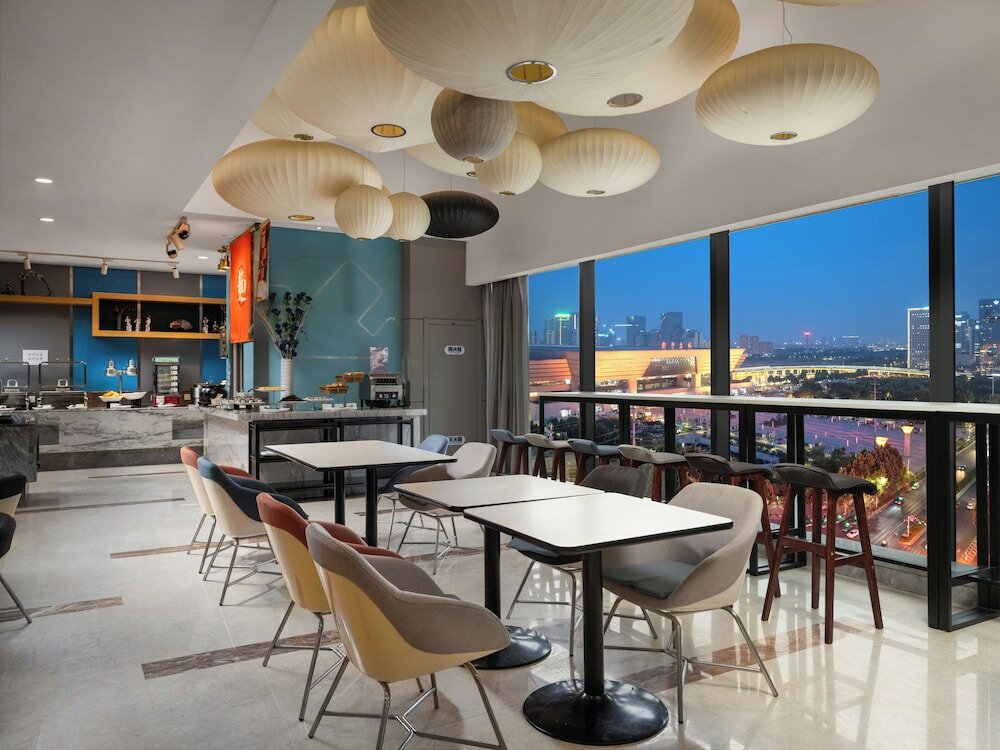 Фото Holiday Inn Express Zhengzhou Zhengdong