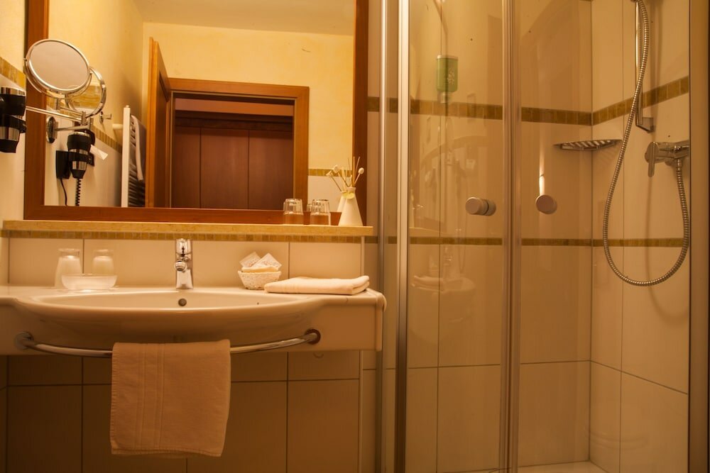 Фото Hotel Sallerhof