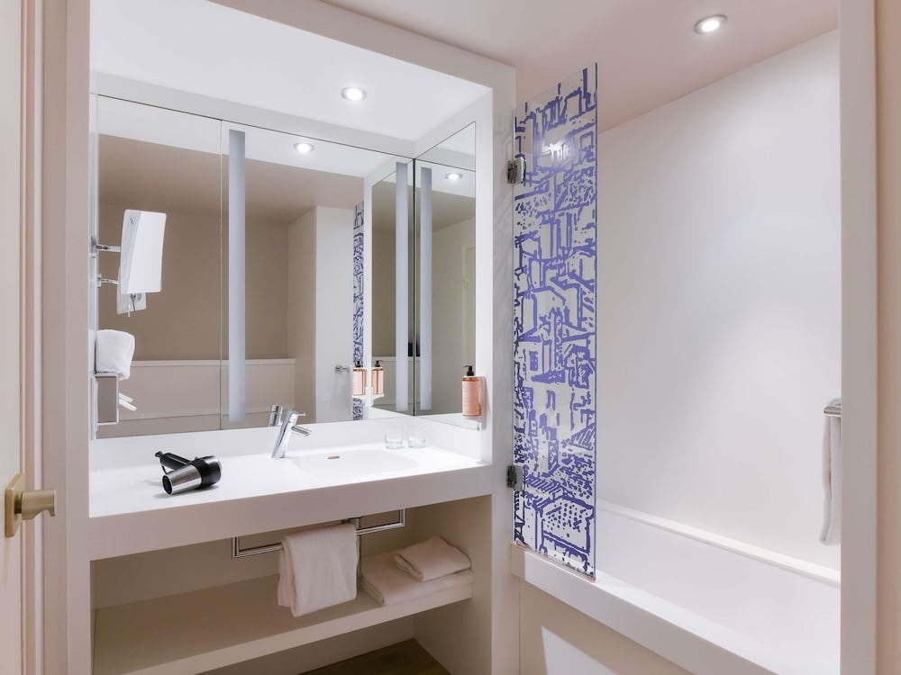 Фото Mercure Lyon Centre Saxe Lafayette