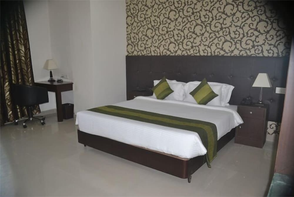 Фото Hotel Patliputra Nirvanaa