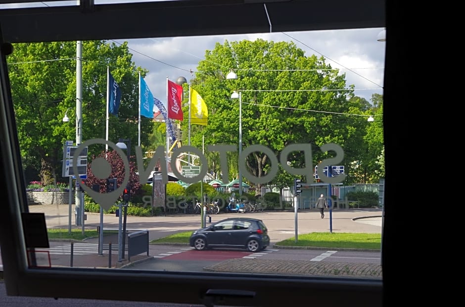 Фото Spoton Hotel