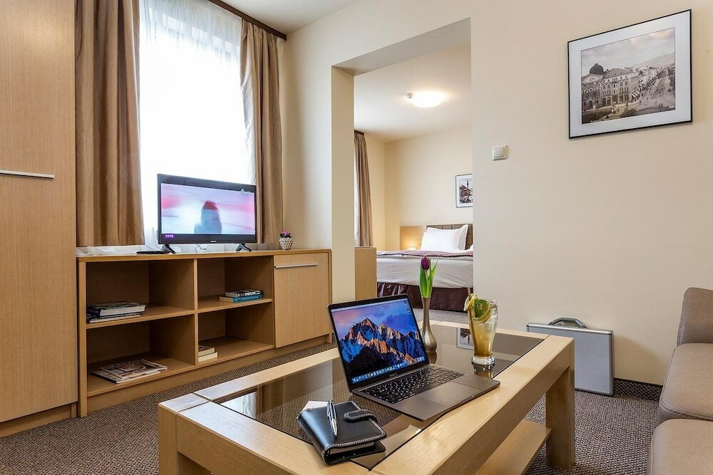 Фото 103877727918